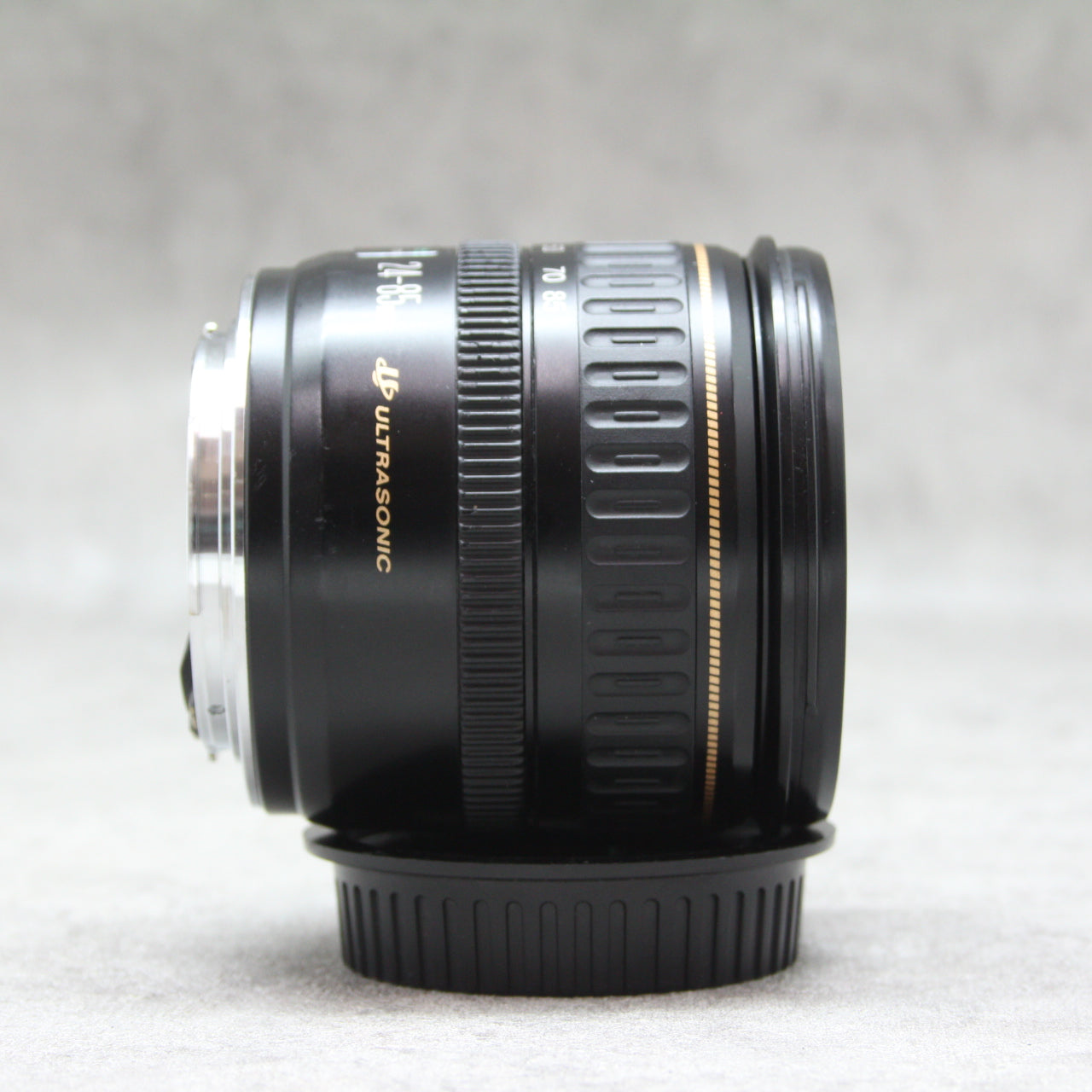 中古品 Canon EF 24-85mm F3.5-4.5 USM ☆3月23日(木)