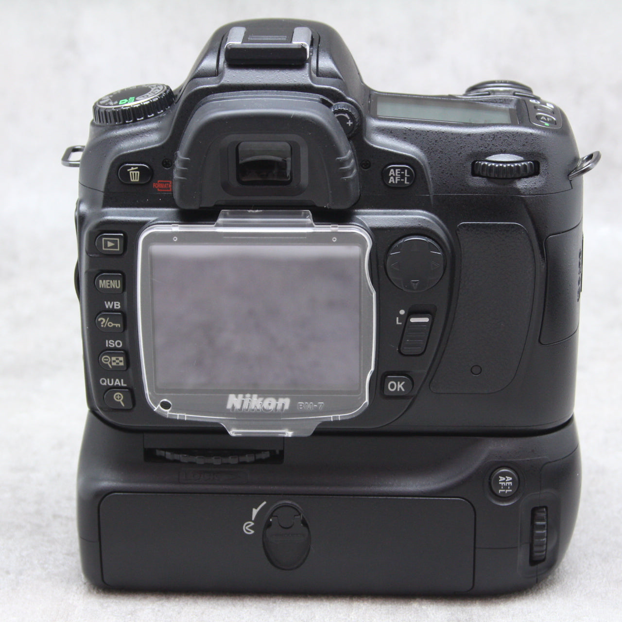 中古品 Nikon D80 ボディ＋MB-D80 #2046445/#2030387【12月31日大晦日の