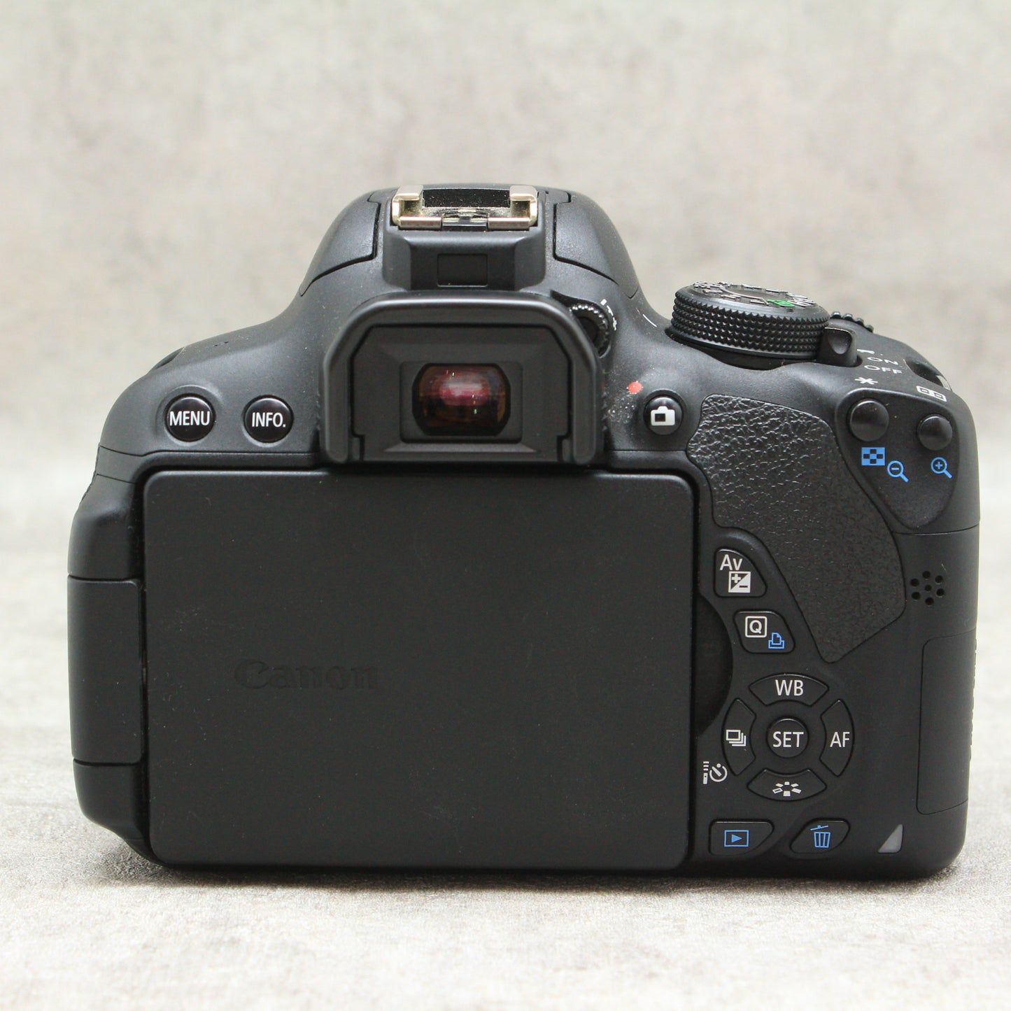 中古品Canon EOS kissX7i /18‐55mm