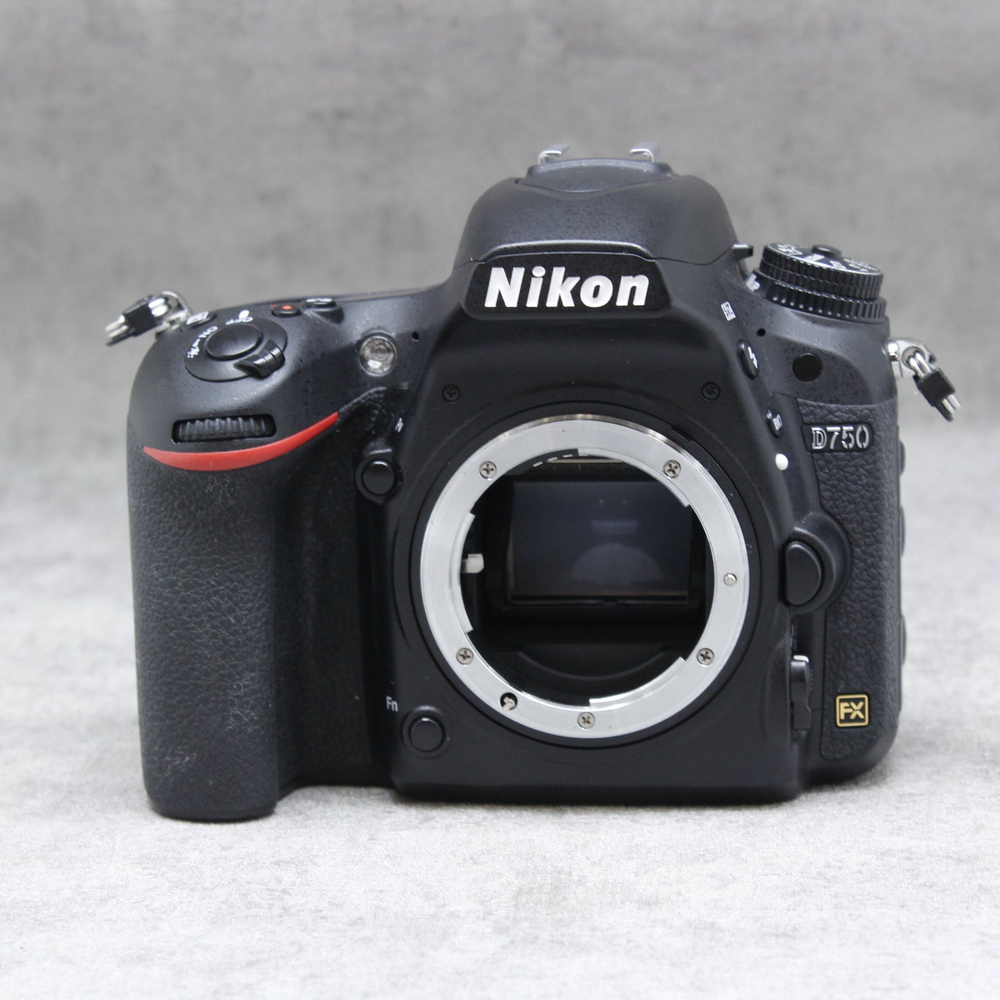 【ショット数171回】超美品 Nikon D750 ボディ デジタル一眼レフ