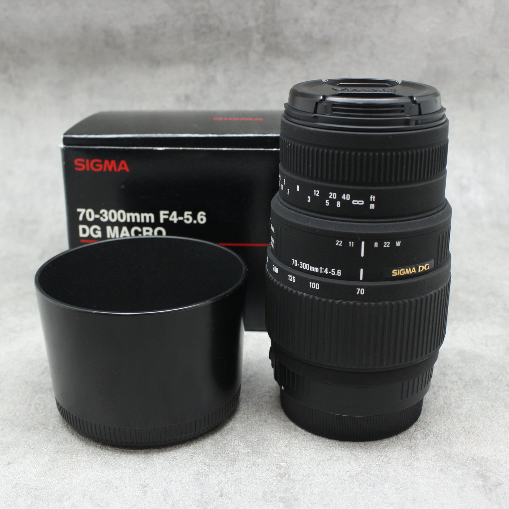 中古品 SIGMA 70-300mm F4-5.6 DG MACRO 〔キヤノン用〕 ☆10月1日(土)のYouTube生配信でご紹介☆