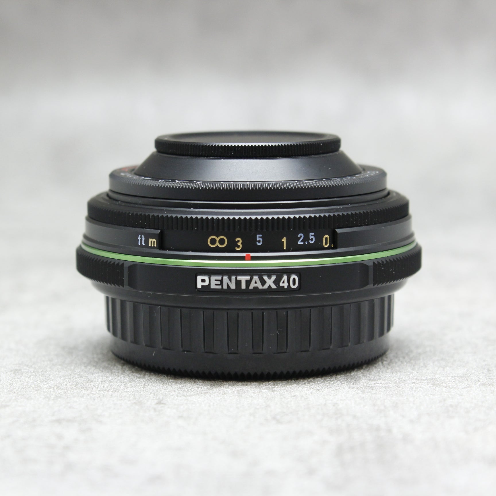 中古品 SMC PENTAX-DA 40mm F2.8 Limited【10月29日(土)のYouTube生配信でご紹介】