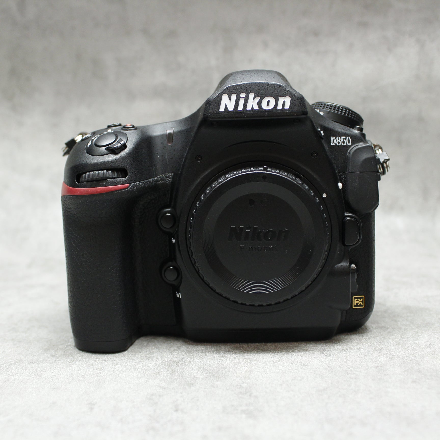 【専用】中古品 Nikon D850ボディ + SIGMA 35mm F1.4 DG HSM Art (ニコンF用)【3月11日(土)のYouTube生配信でご紹介】
