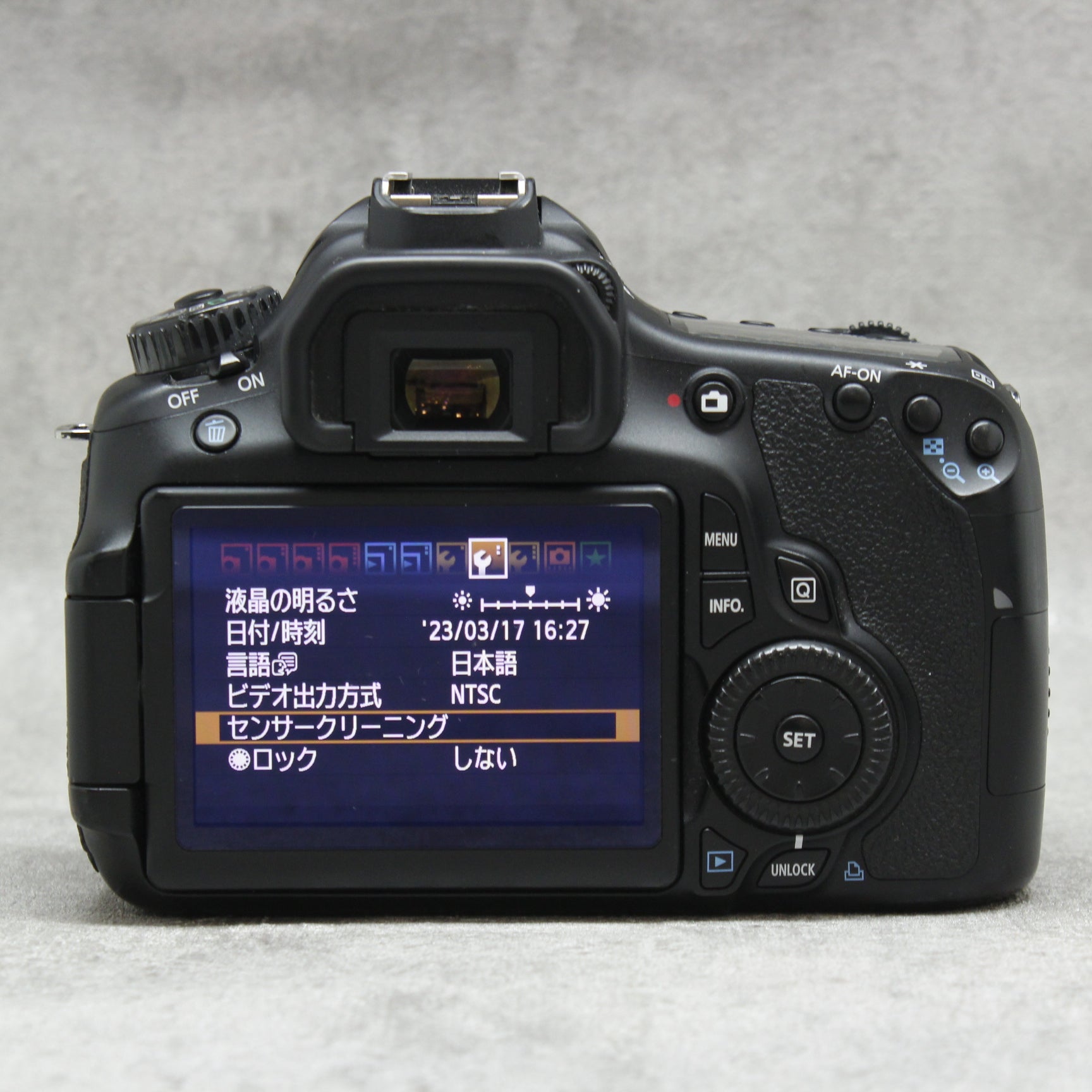 中古品 Canon EOS 60D EF-S18-135 IS レンズキット ☆3月23日(