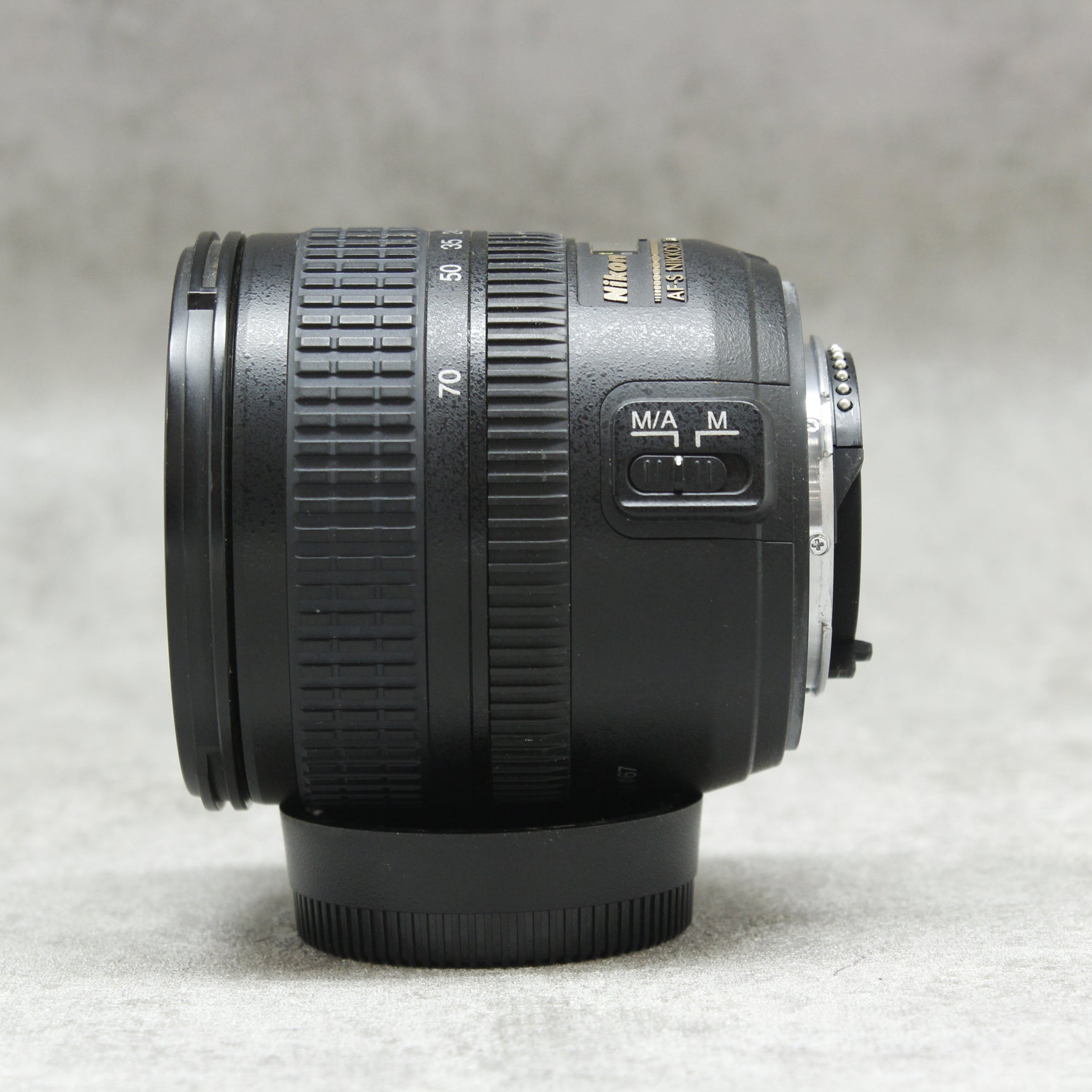 中古品 Nikon AF-S DX Zoom-Nikkor 18-70mm f/3.5-4.5G IF-ED ☆4月27日(木)のYouTube生配信でご紹介☆